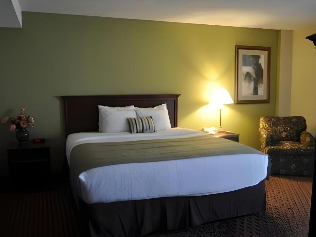 Garden Plaza Hotel سادل بروك المظهر الخارجي الصورة