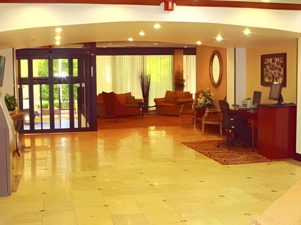 Garden Plaza Hotel سادل بروك المظهر الخارجي الصورة