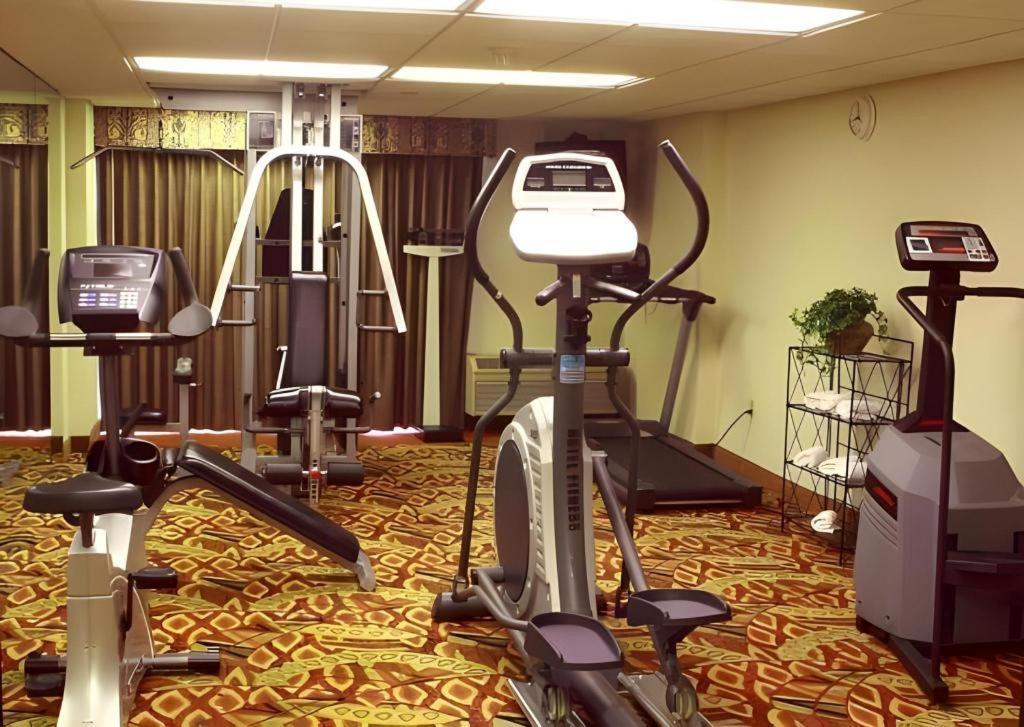 Garden Plaza Hotel سادل بروك المظهر الخارجي الصورة