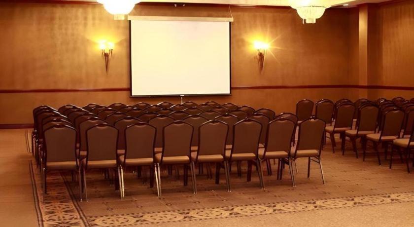 Garden Plaza Hotel سادل بروك المظهر الخارجي الصورة