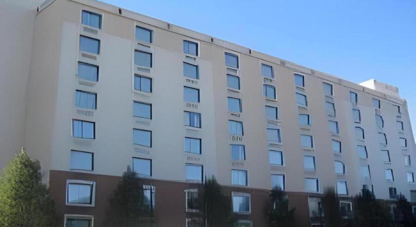 Garden Plaza Hotel سادل بروك المظهر الخارجي الصورة