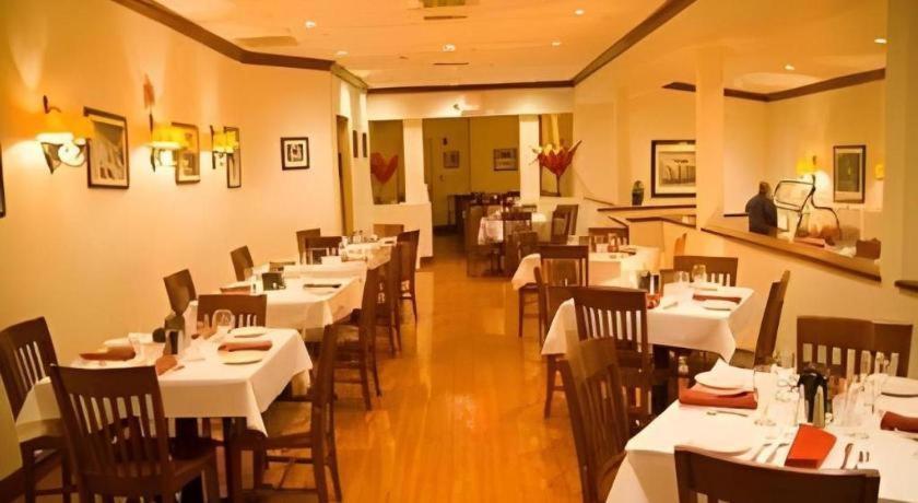 Garden Plaza Hotel سادل بروك المظهر الخارجي الصورة