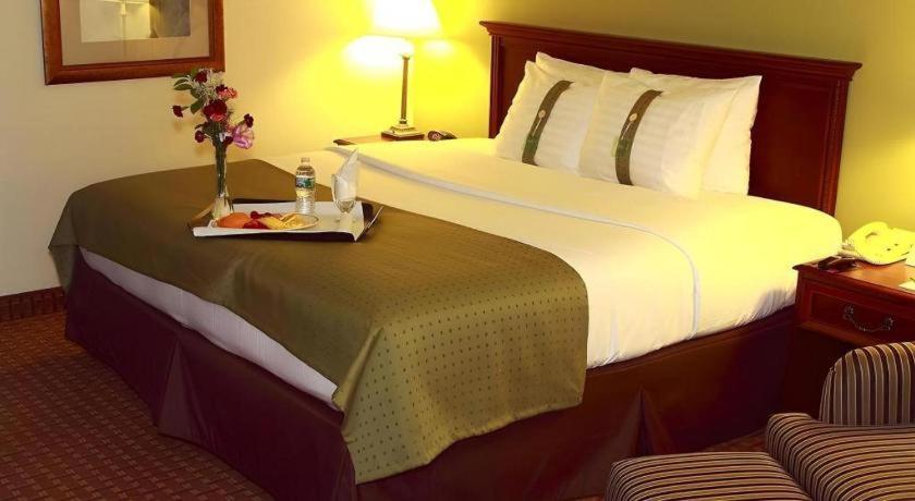 Garden Plaza Hotel سادل بروك المظهر الخارجي الصورة
