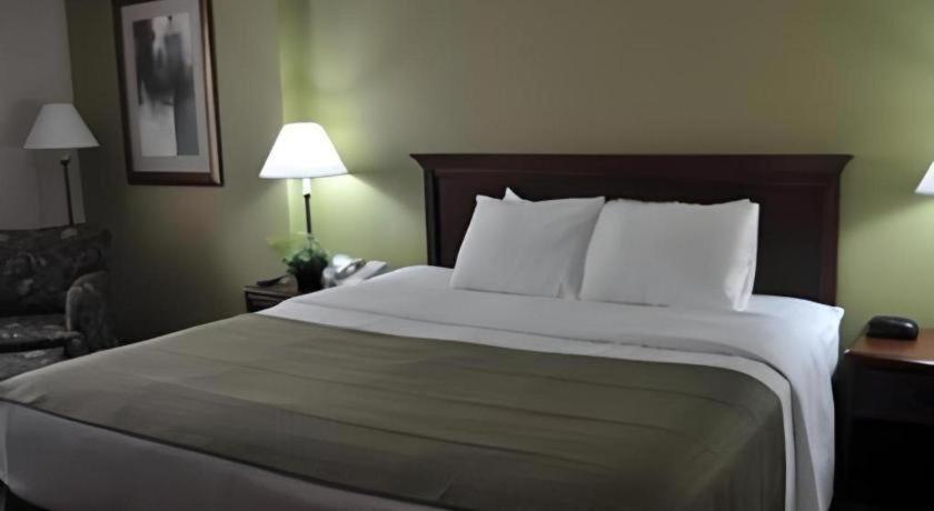 Garden Plaza Hotel سادل بروك المظهر الخارجي الصورة