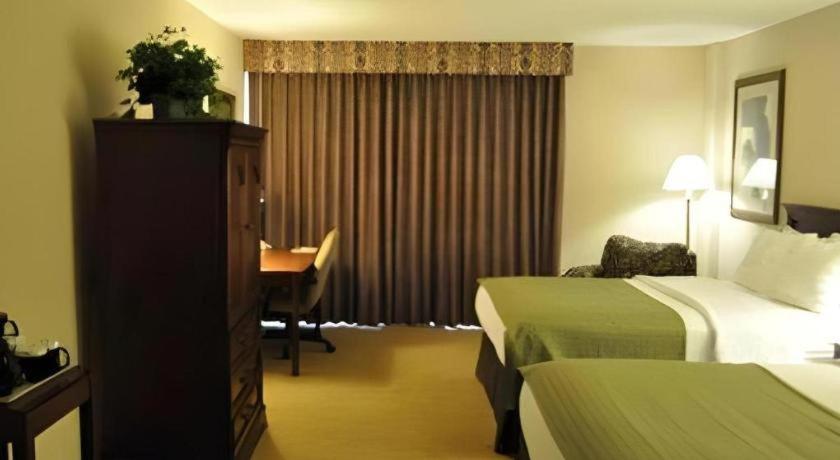 Garden Plaza Hotel سادل بروك المظهر الخارجي الصورة